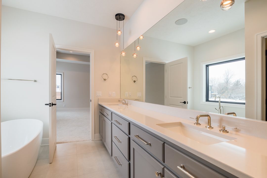 Modern Bathroom With Tub.