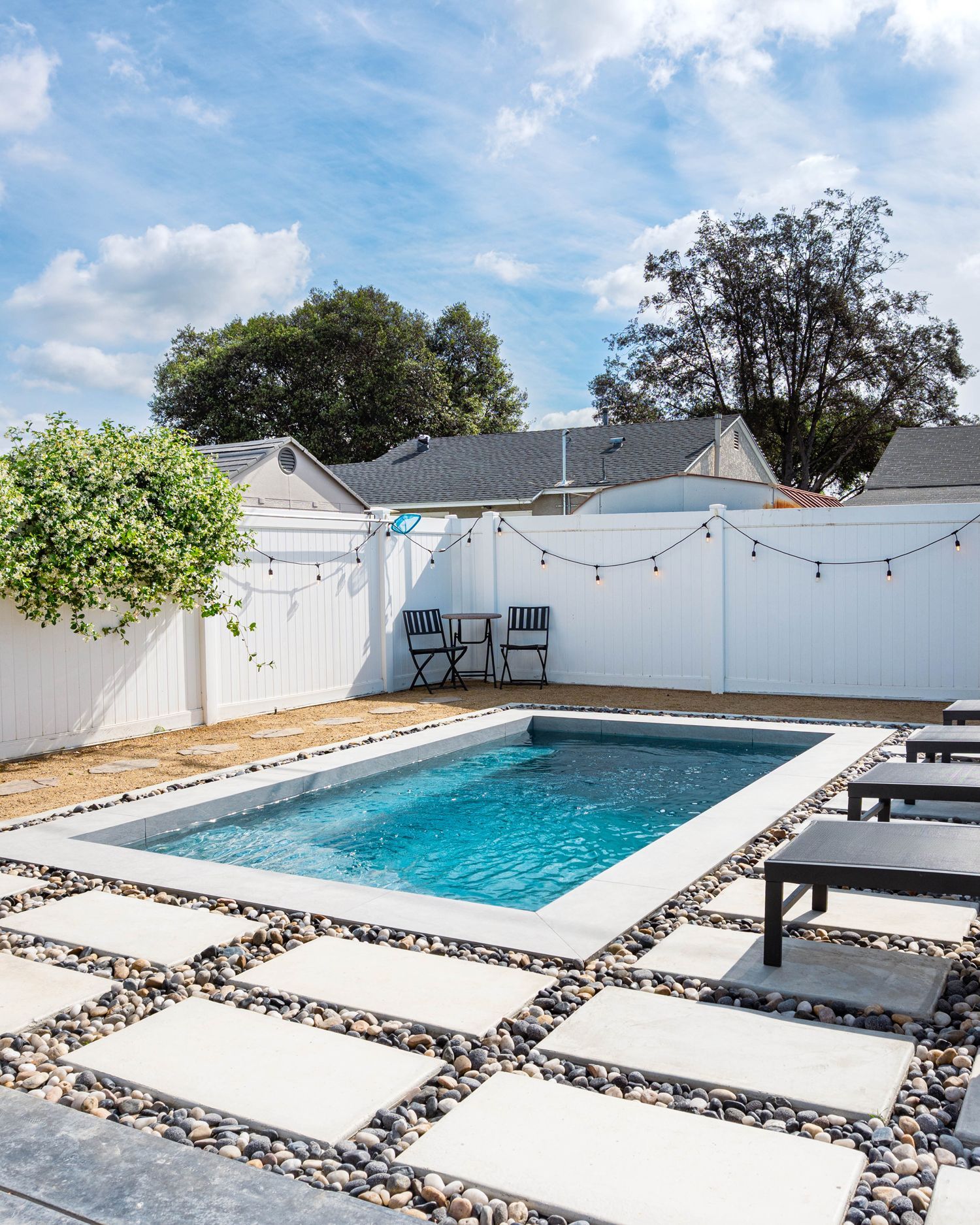 custom pool built by Modul.