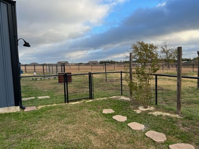pro roofing and construction fencing