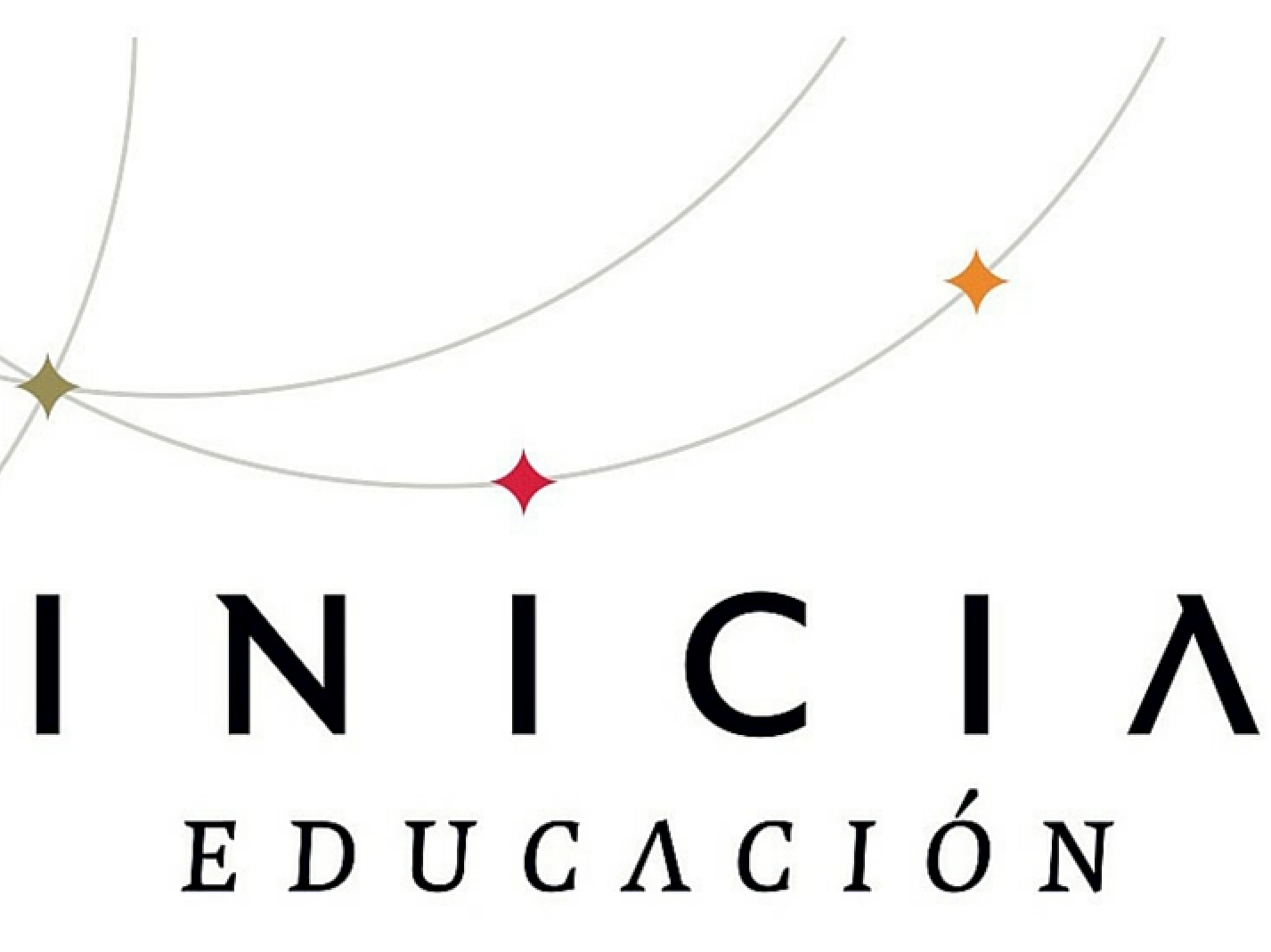 El logotipo de Inicia Educación presenta el nombre de la marca en texto negro con líneas finas y arqueadas y tres estrellas de colores.
