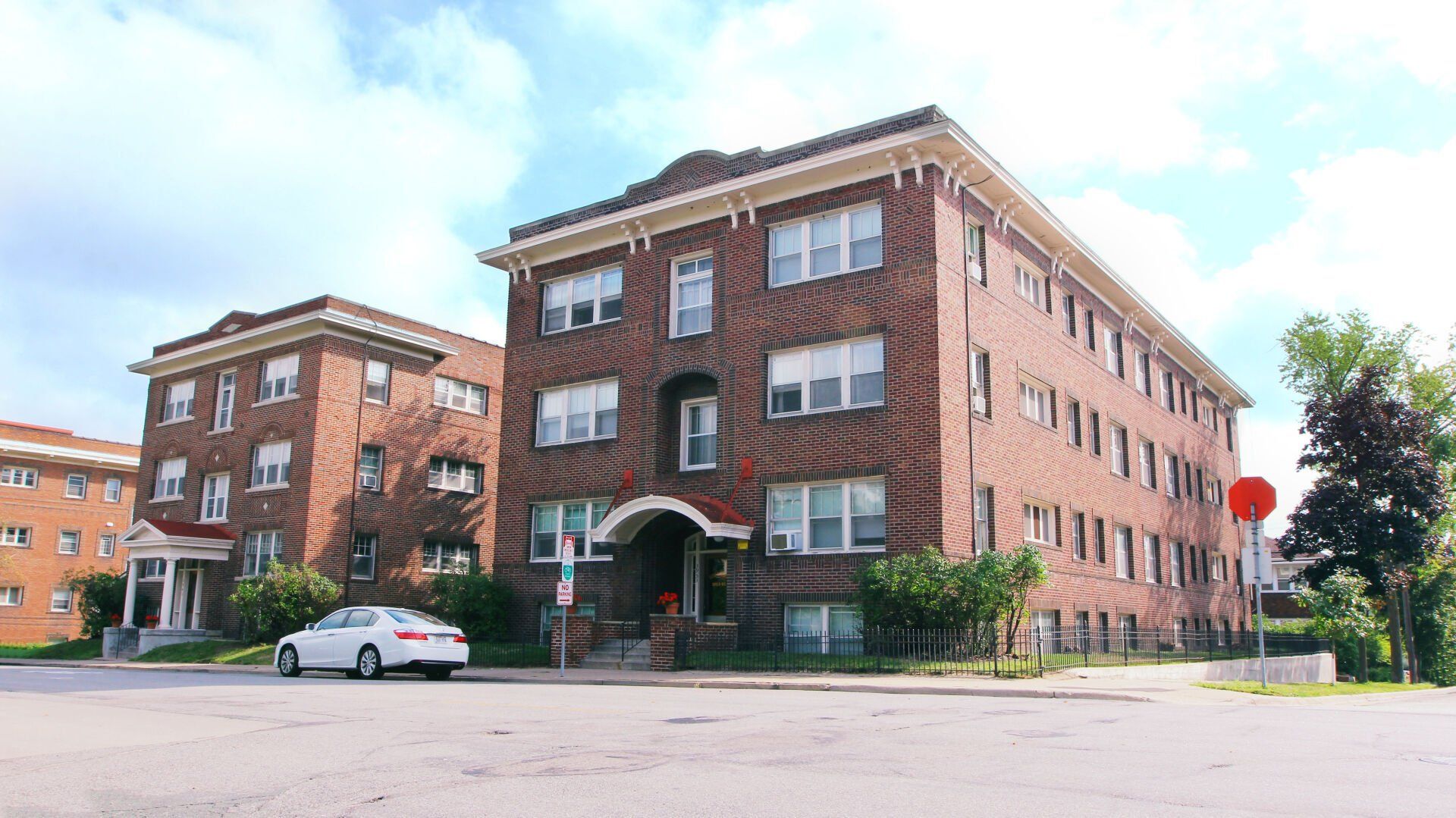 3943-3953 Bryant Ave S