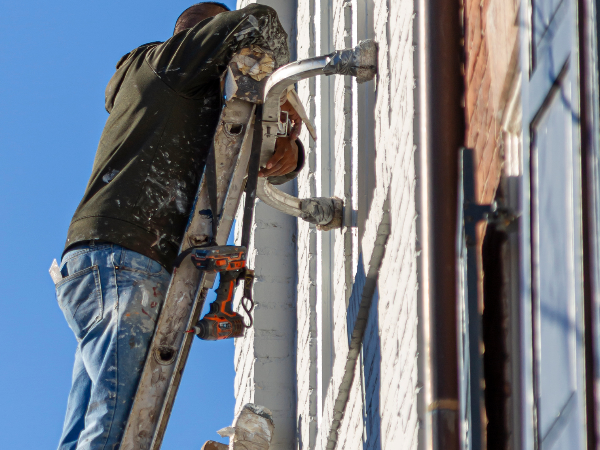 commercial exterior painting in delafield