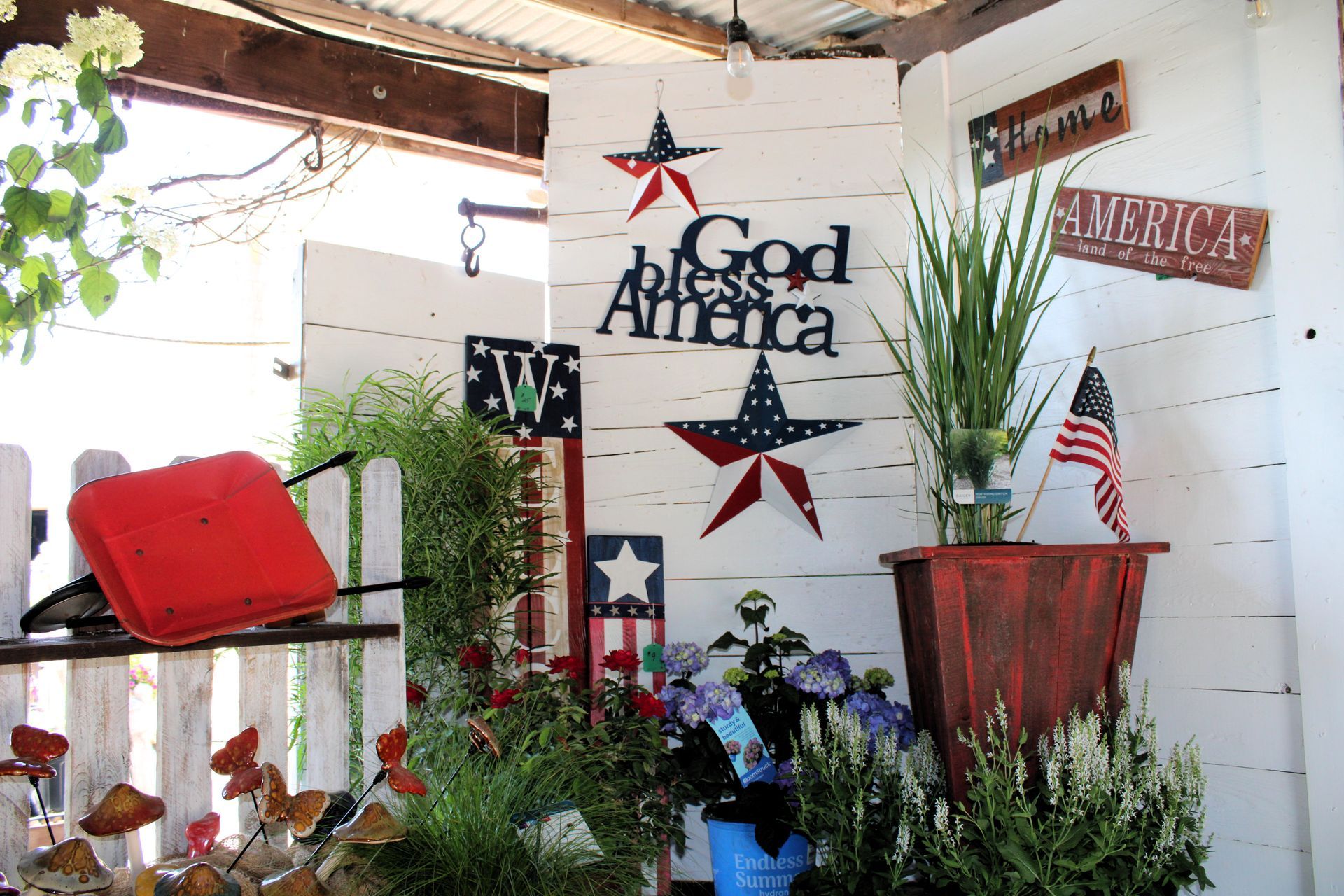 Patriotic display: white planks with 