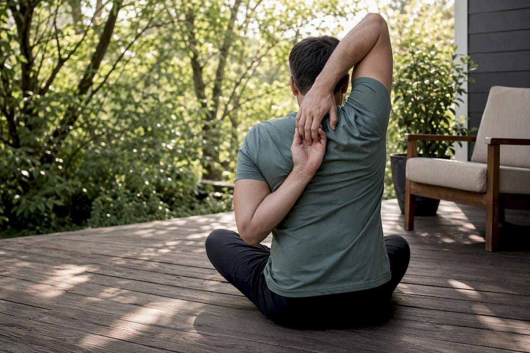 pain between shoulder blades