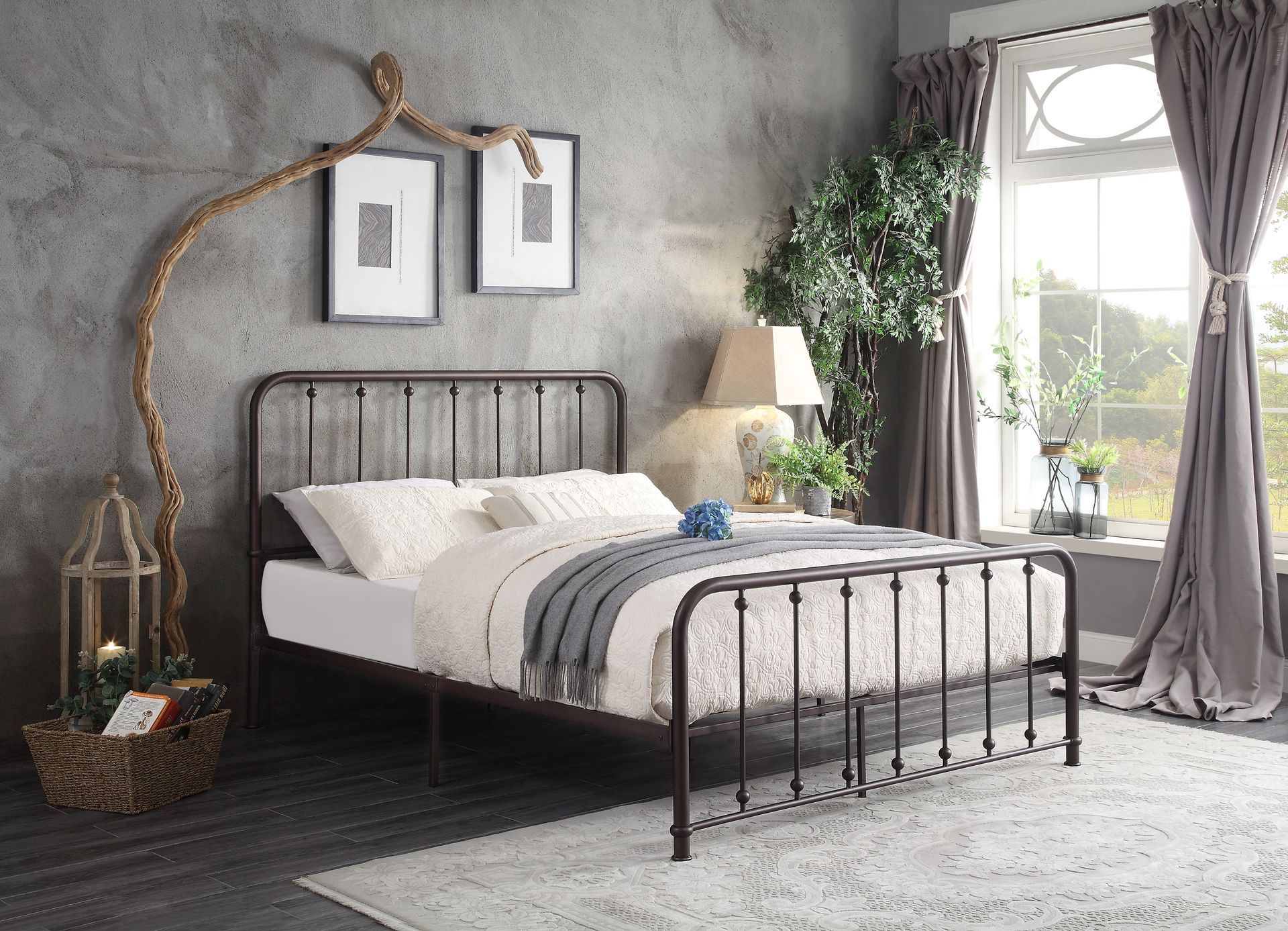 Larkspur Queen Platform Bed
