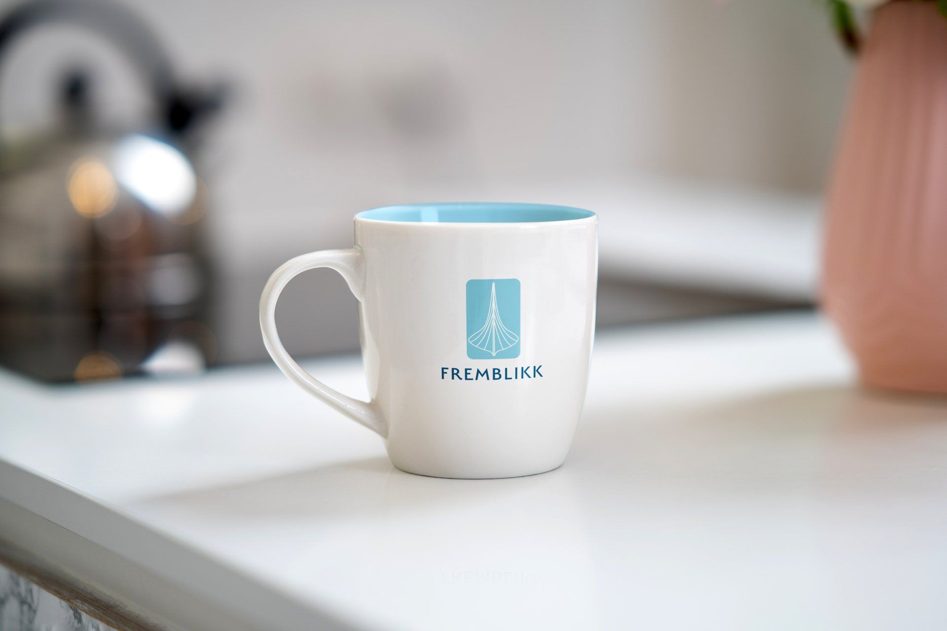 Logo på kopp