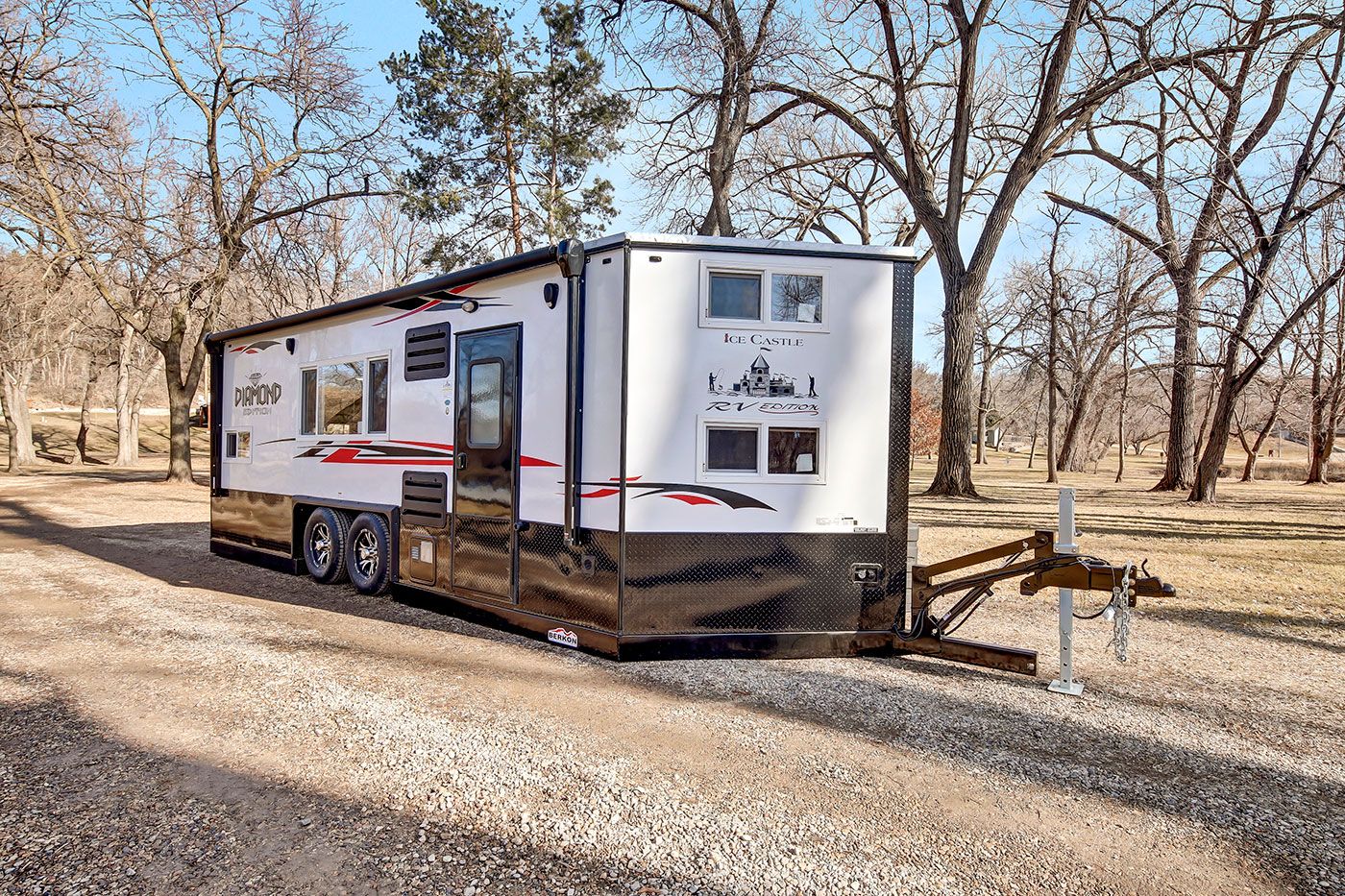 Fish Houses | Maple Lake, MN | Grumpy’s Outdoors