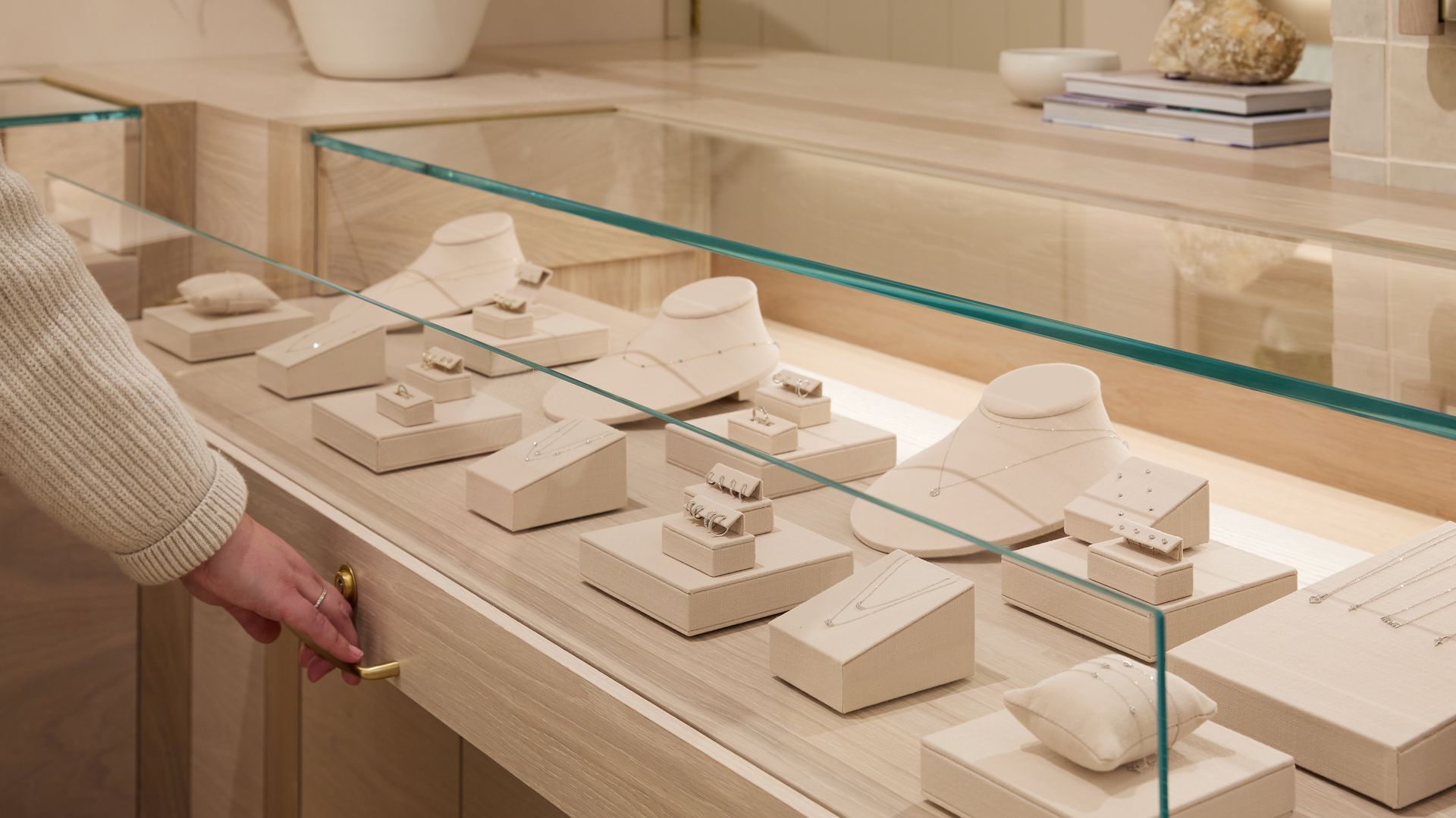 Gorjana store design supported and production by Quarter20