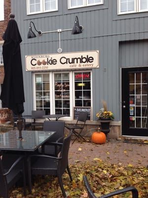 the cookie crumble cafe