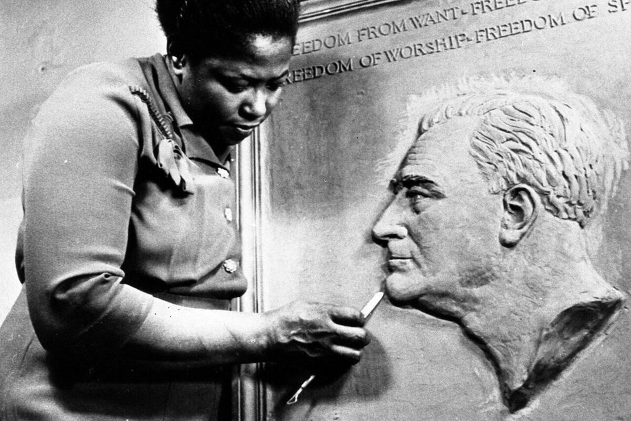 Selma Burke and her bas relief of President Franklin D. Roosevelt