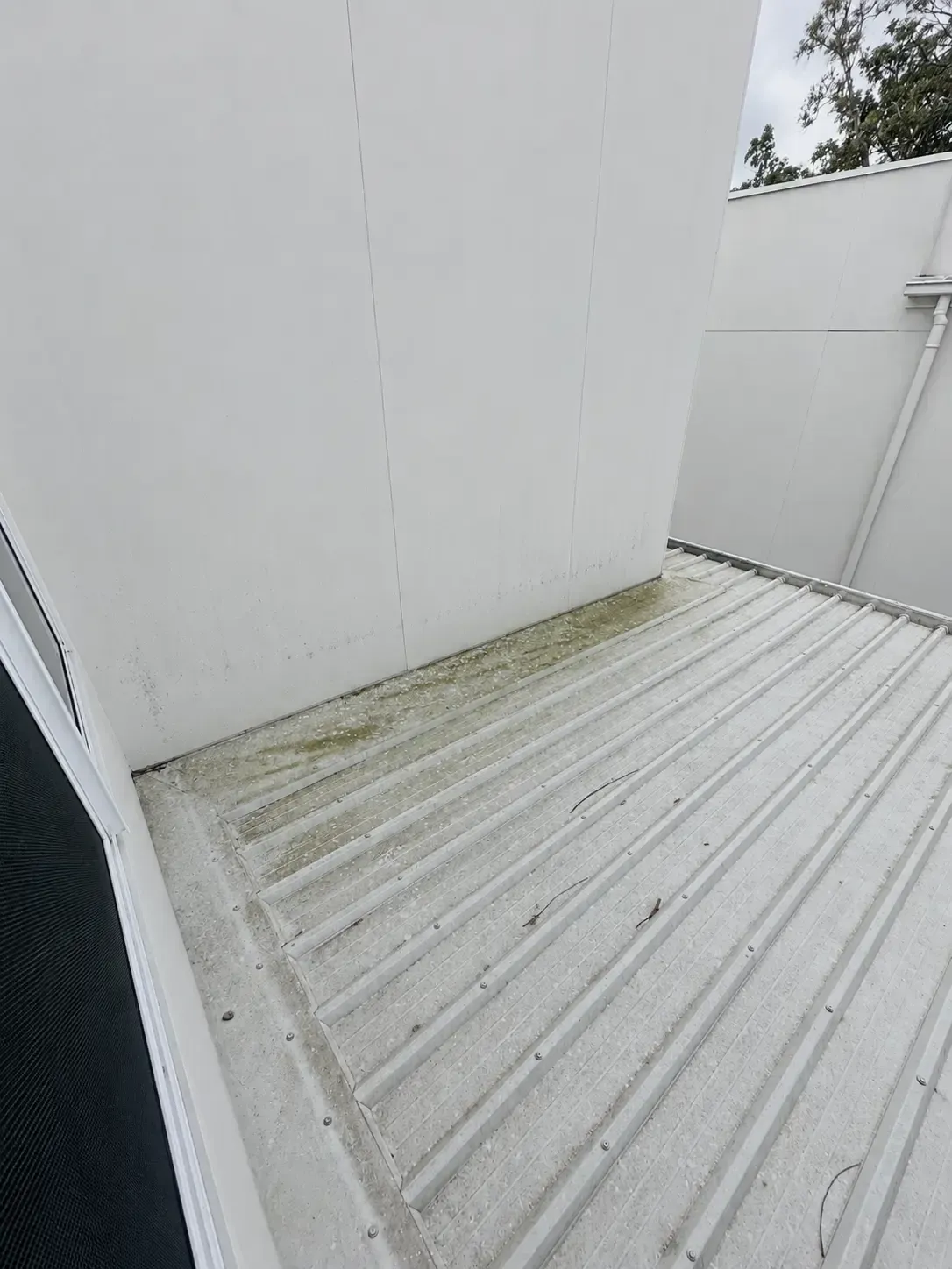 Roof before soft wash roof cleaning in Carindale, Brisbane