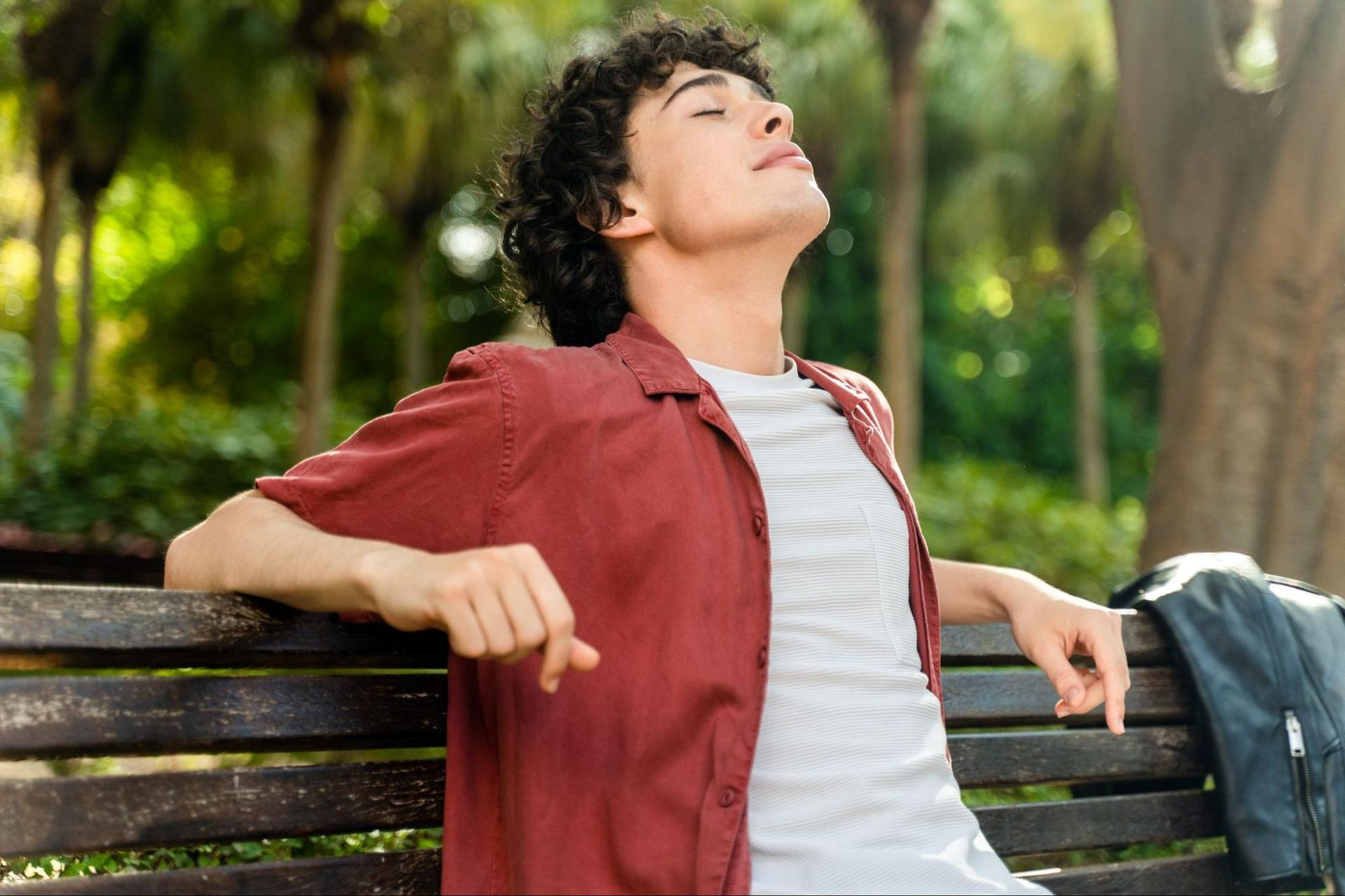 After getting an effective treatment for oak allergies, the man can now enjoy the spring season freely.