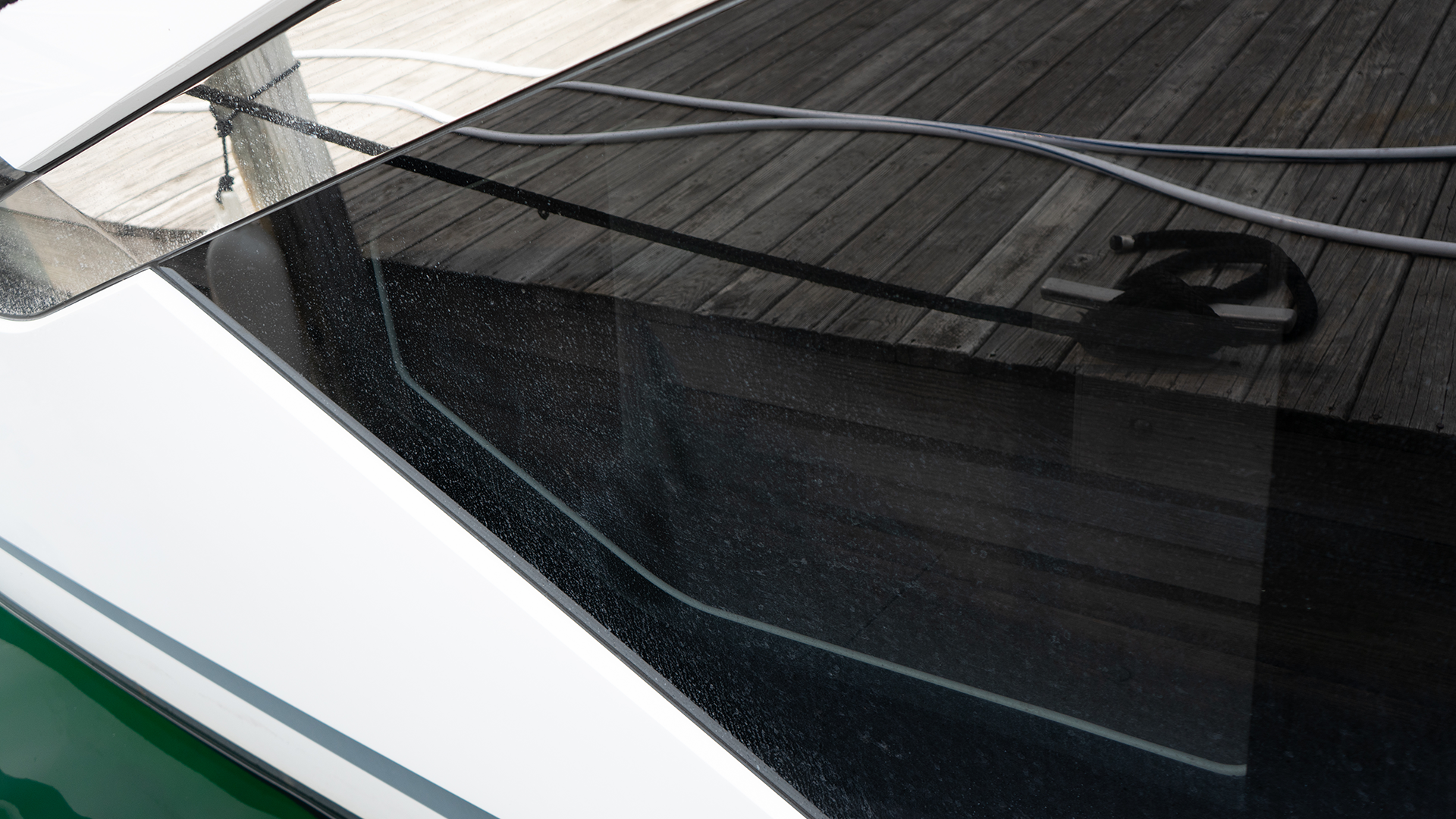 Yacht glass clean