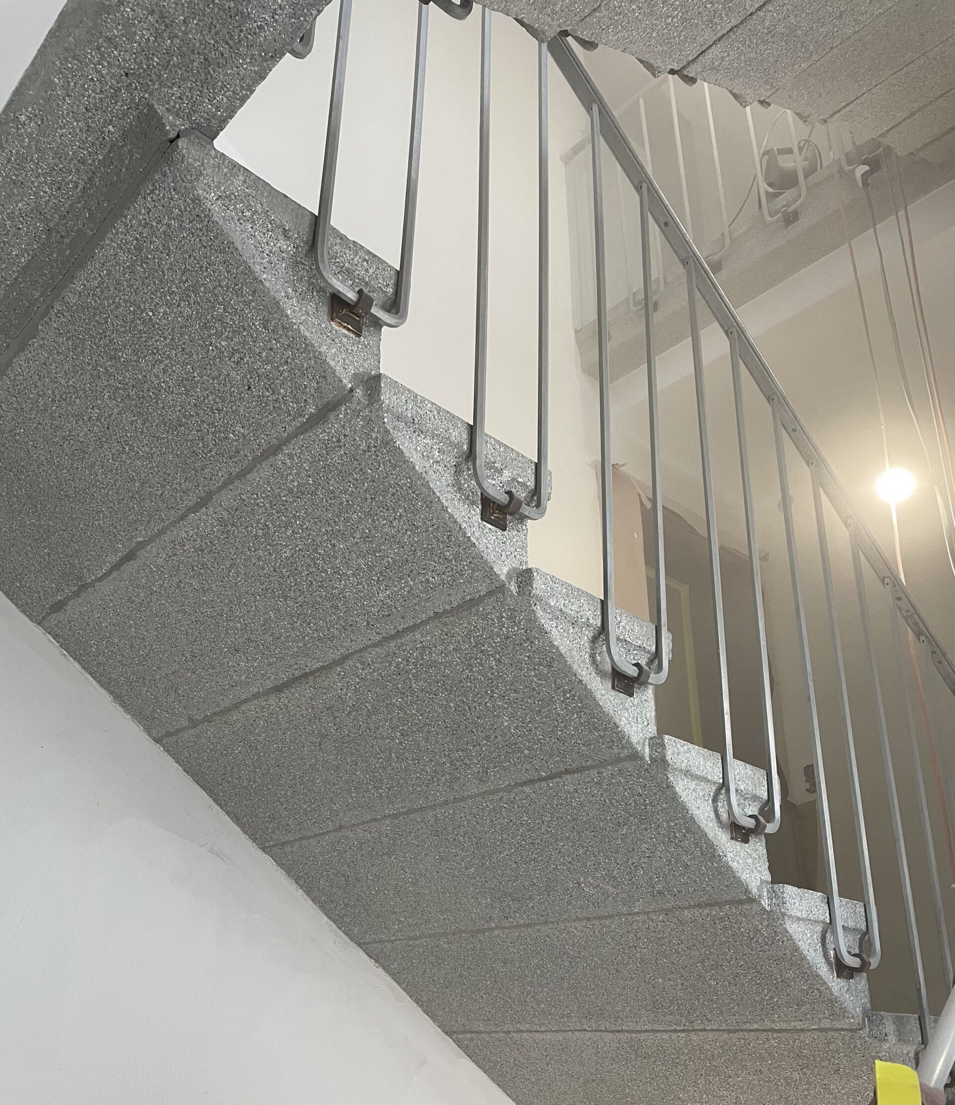 micro gommage escaliers après