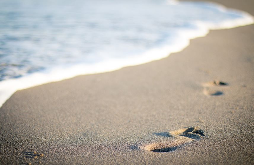 Footprints by the shore for cremation services Taneytown, MD grief support today