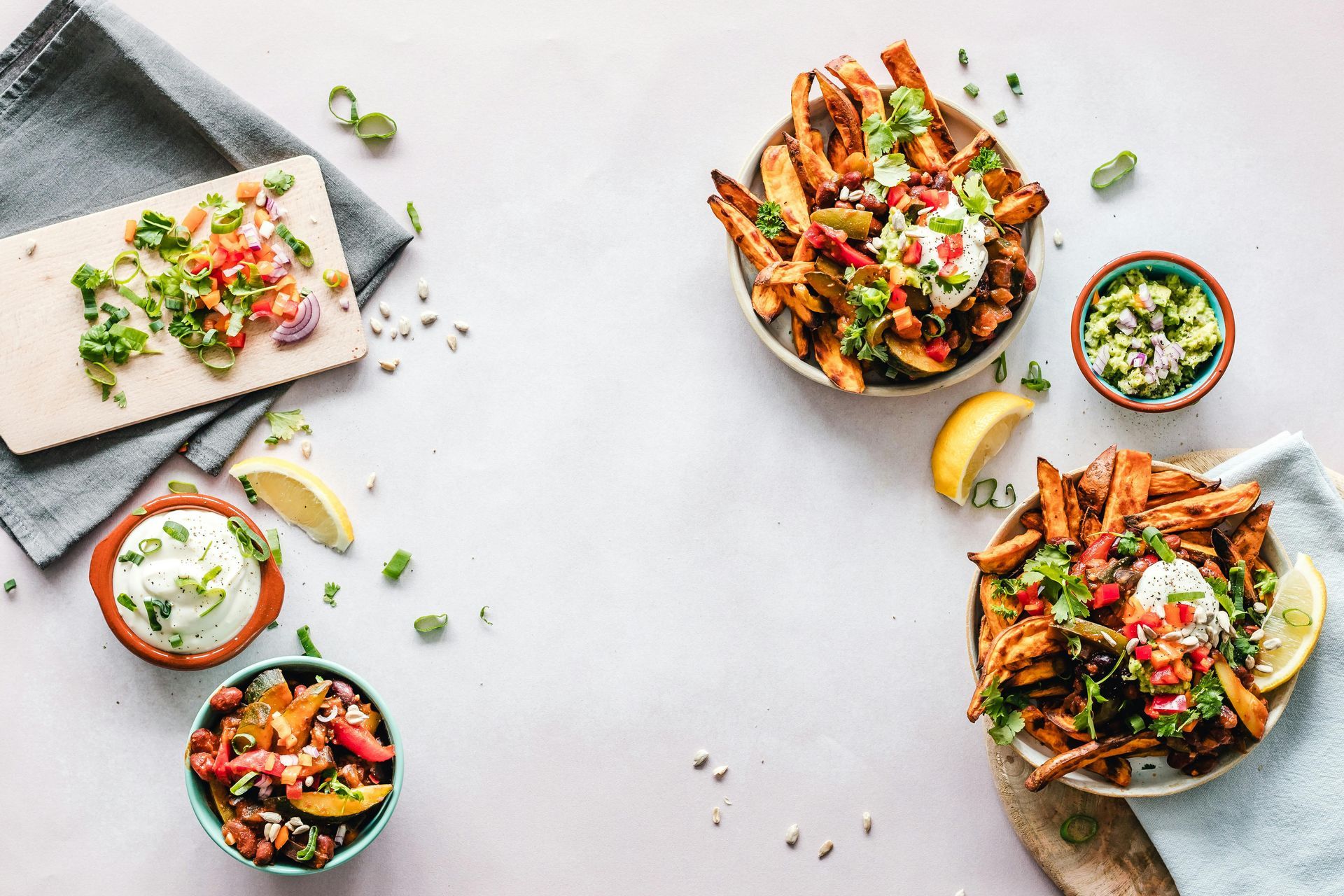 Breakfast, unch and dinner options at The ill Shopping Centre