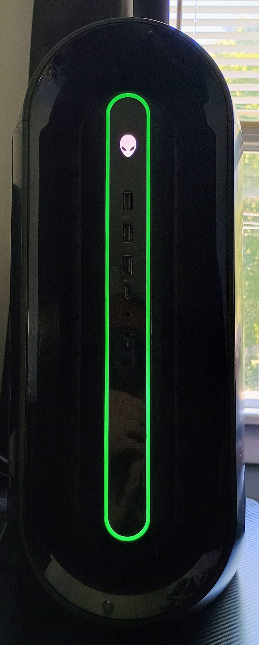 Alienware Aurora R10 - RTX 3080, 32GB Ram, B550, 1TB Nvme SSD, 1000W PSU