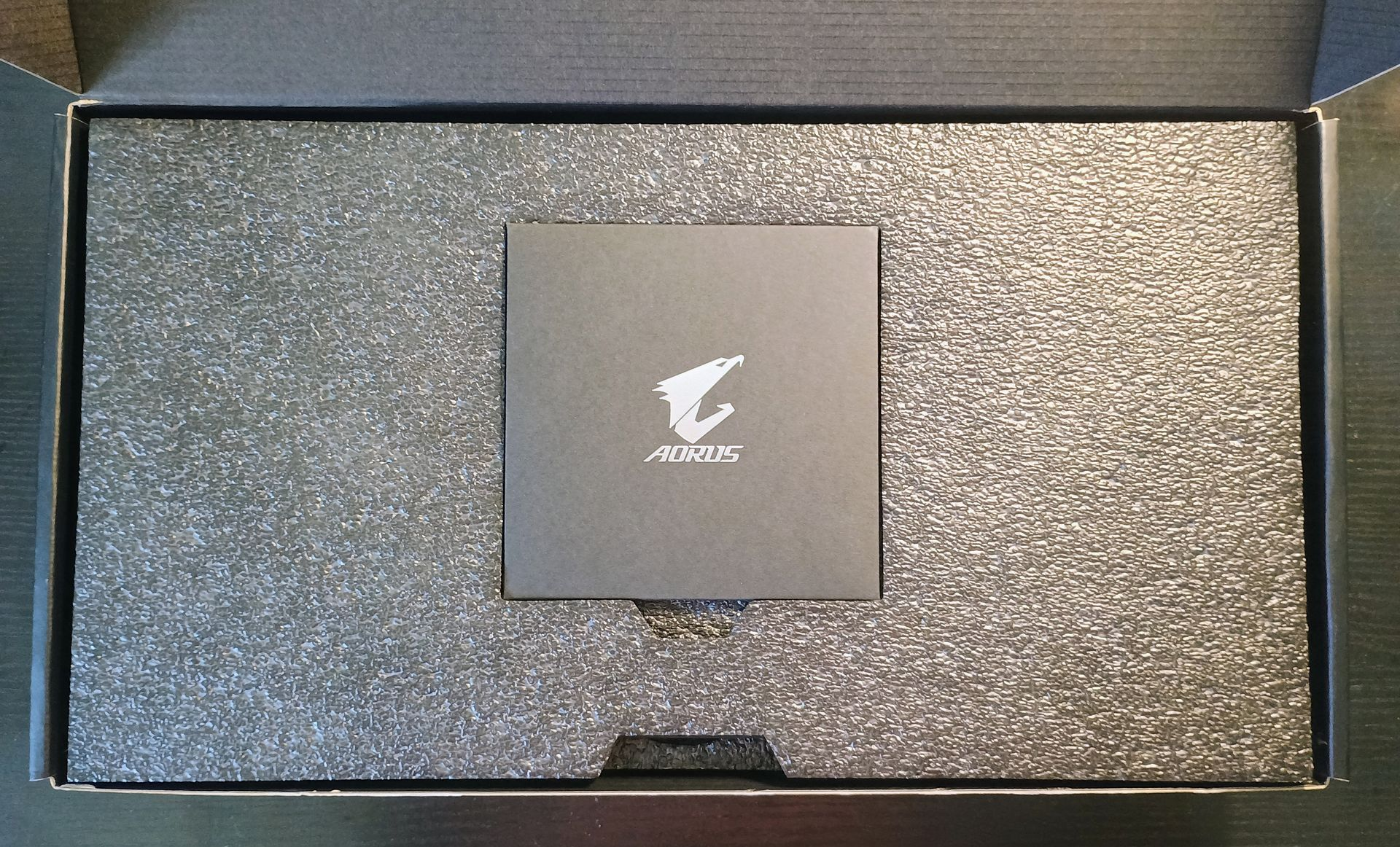 Gigabyte AORUS ELITE Radeon RX 9070 XT 16 GB Video Card