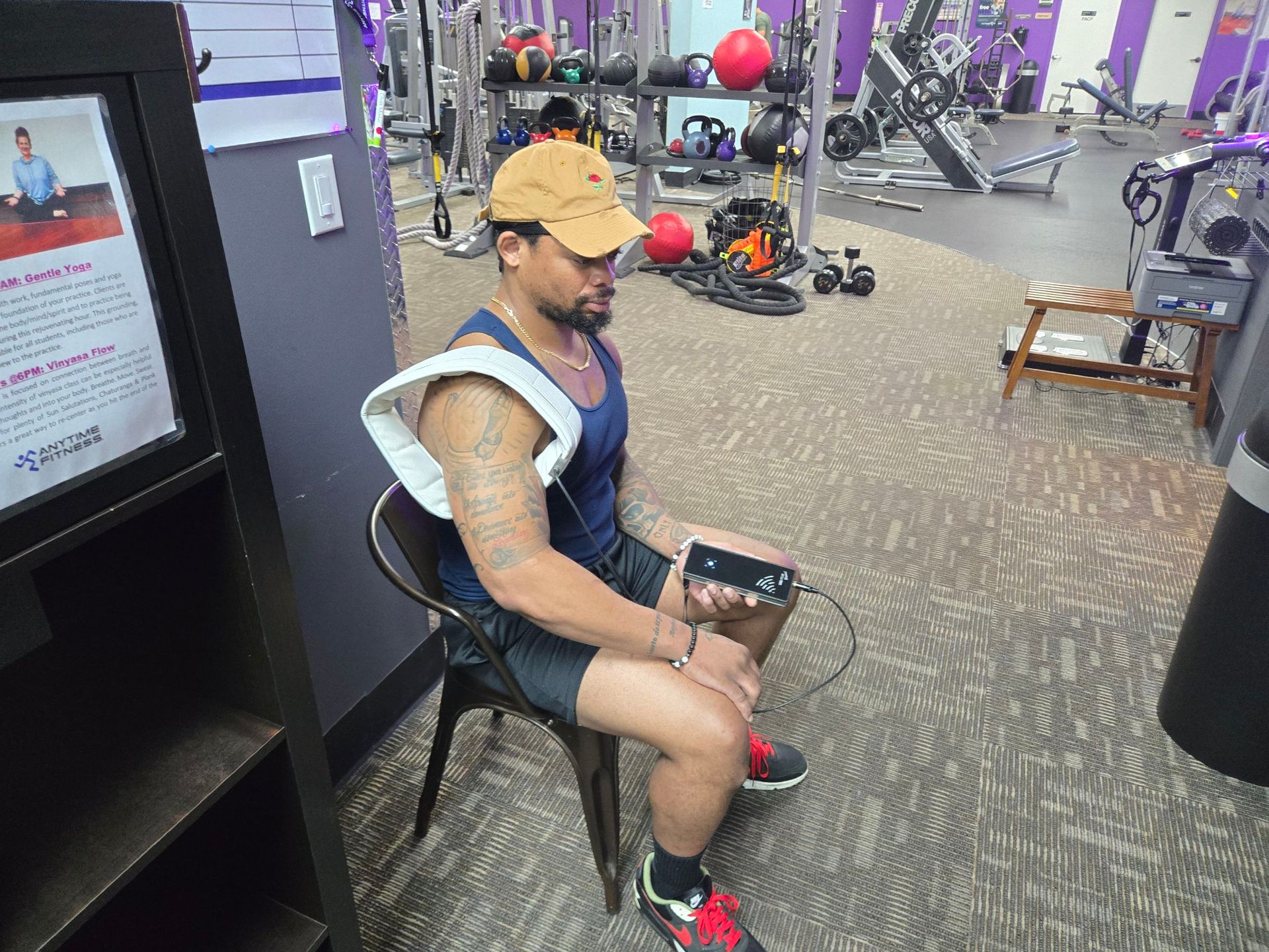 Shoulder shockwave therapy