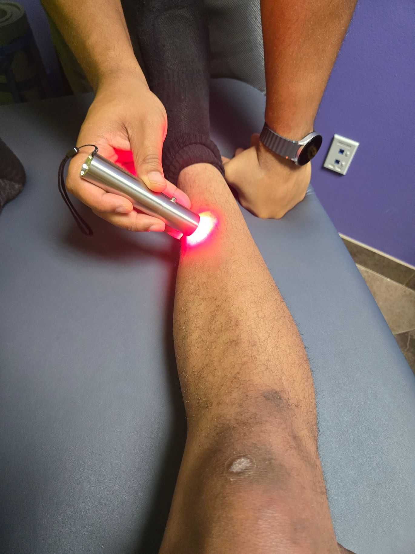 Shoulder shockwave therapy