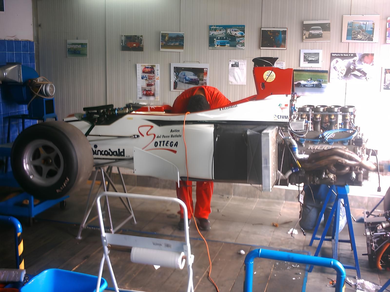officina di precisione a Bologna