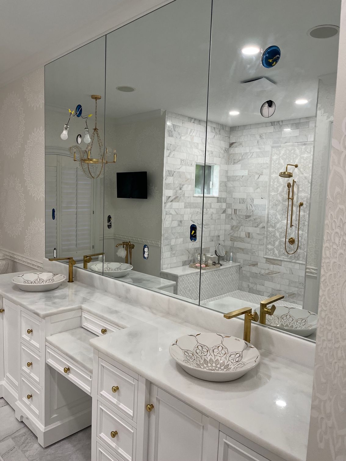 Mirrored Wall - Glass and Mirror Work from Crystal Glass and Mirror in Palm Harbor, FL Mirrored Wall - Glass and Mirror Work from Crystal Glass and Mirror in Palm Harbor, FL