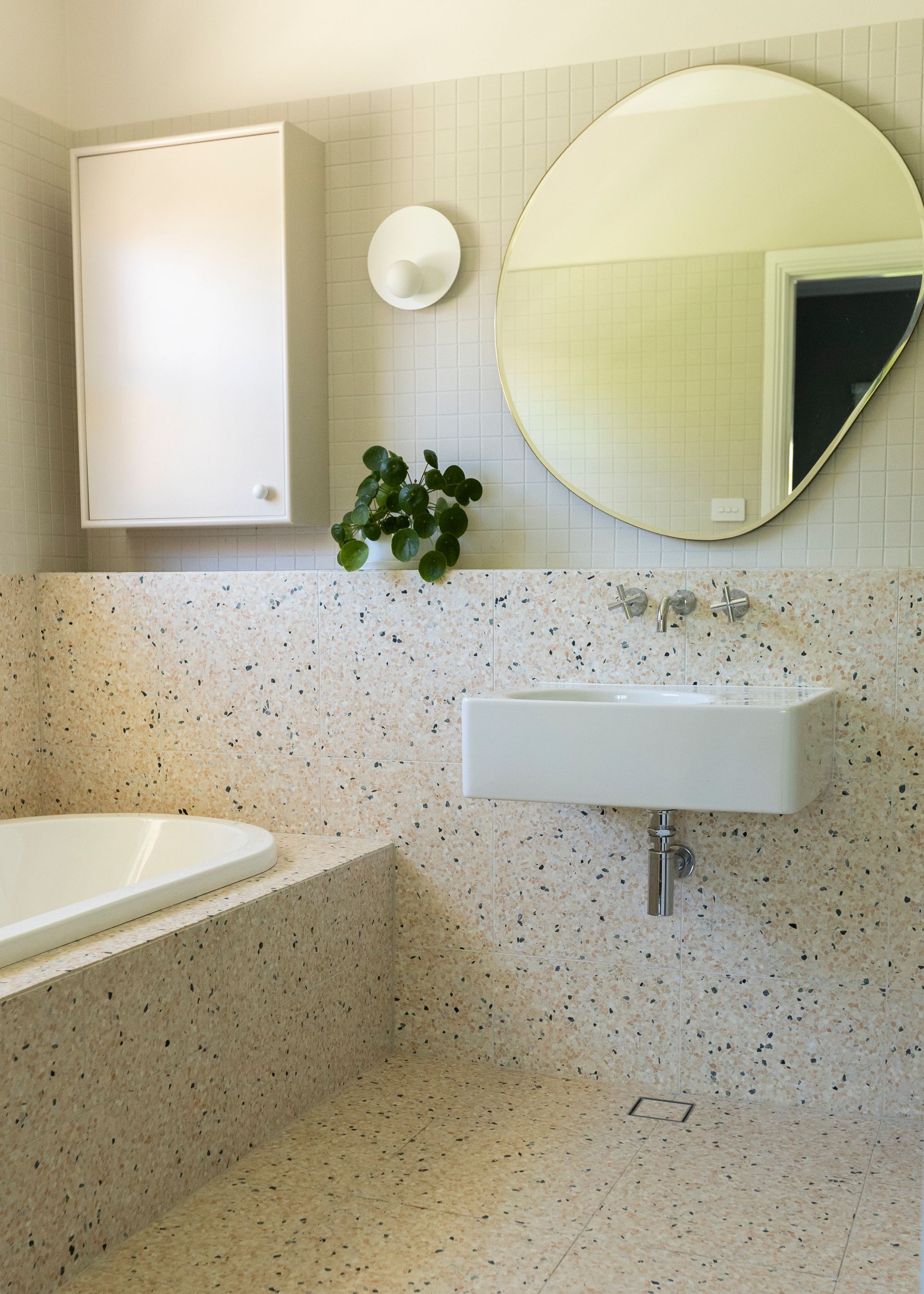 contemporary bathroom
