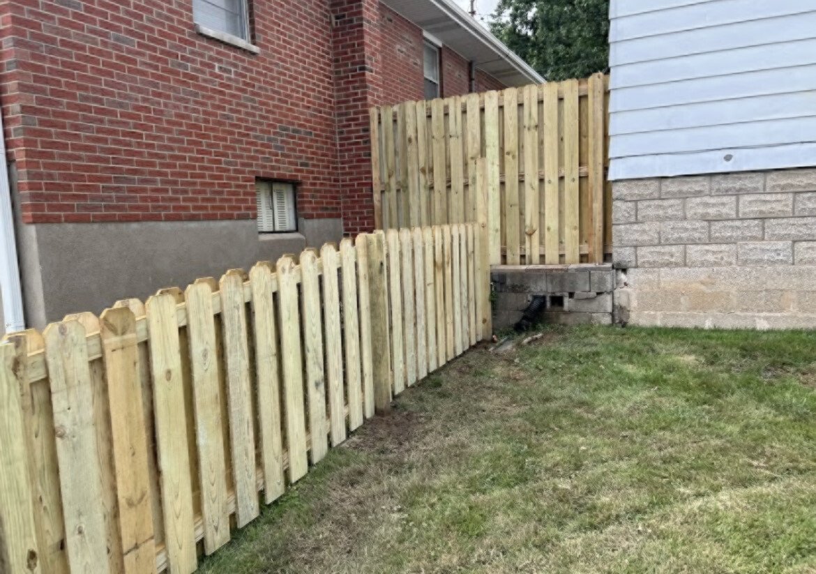 American Quality Fencing - Chain Link, Wood, Vinyl, & Aluminum Fence