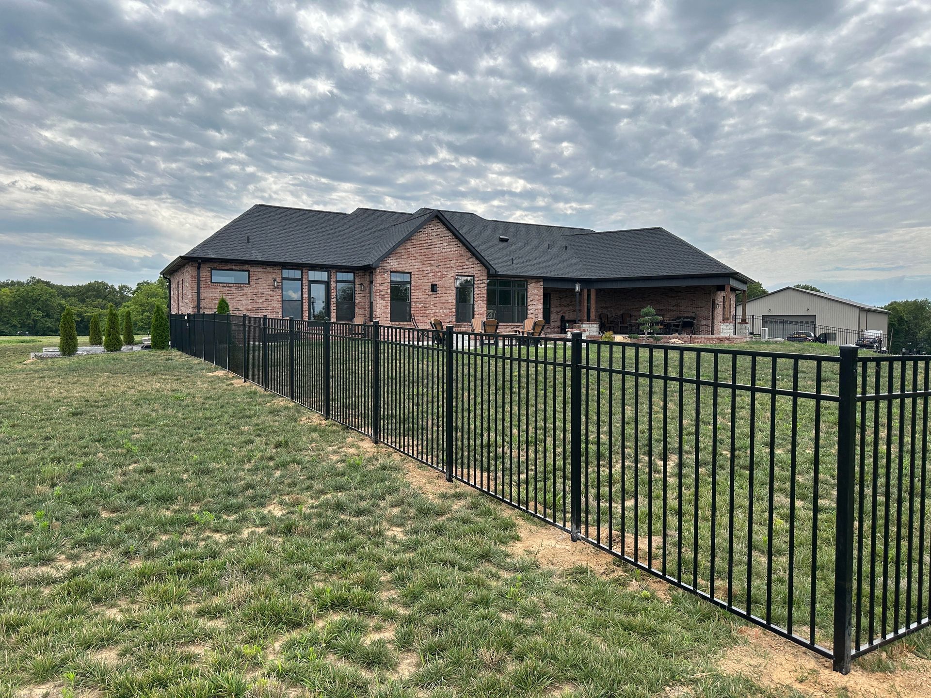 American Quality Fencing - Chain Link, Wood, Vinyl, & Aluminum Fence
