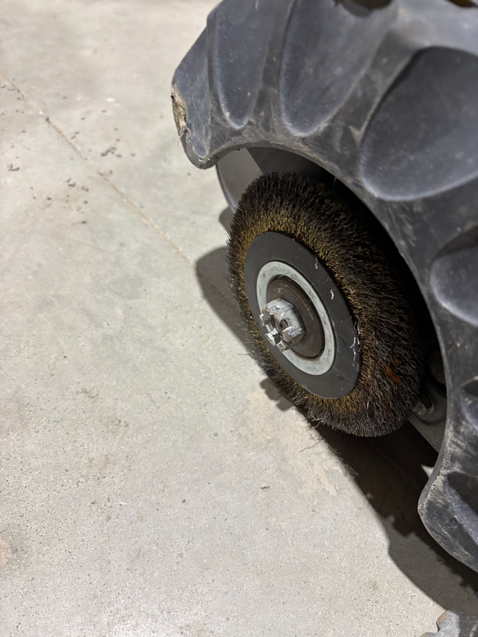 Smoothing a concrete joint — Newcastle Cut & Drill In Boolaroo, NSW
