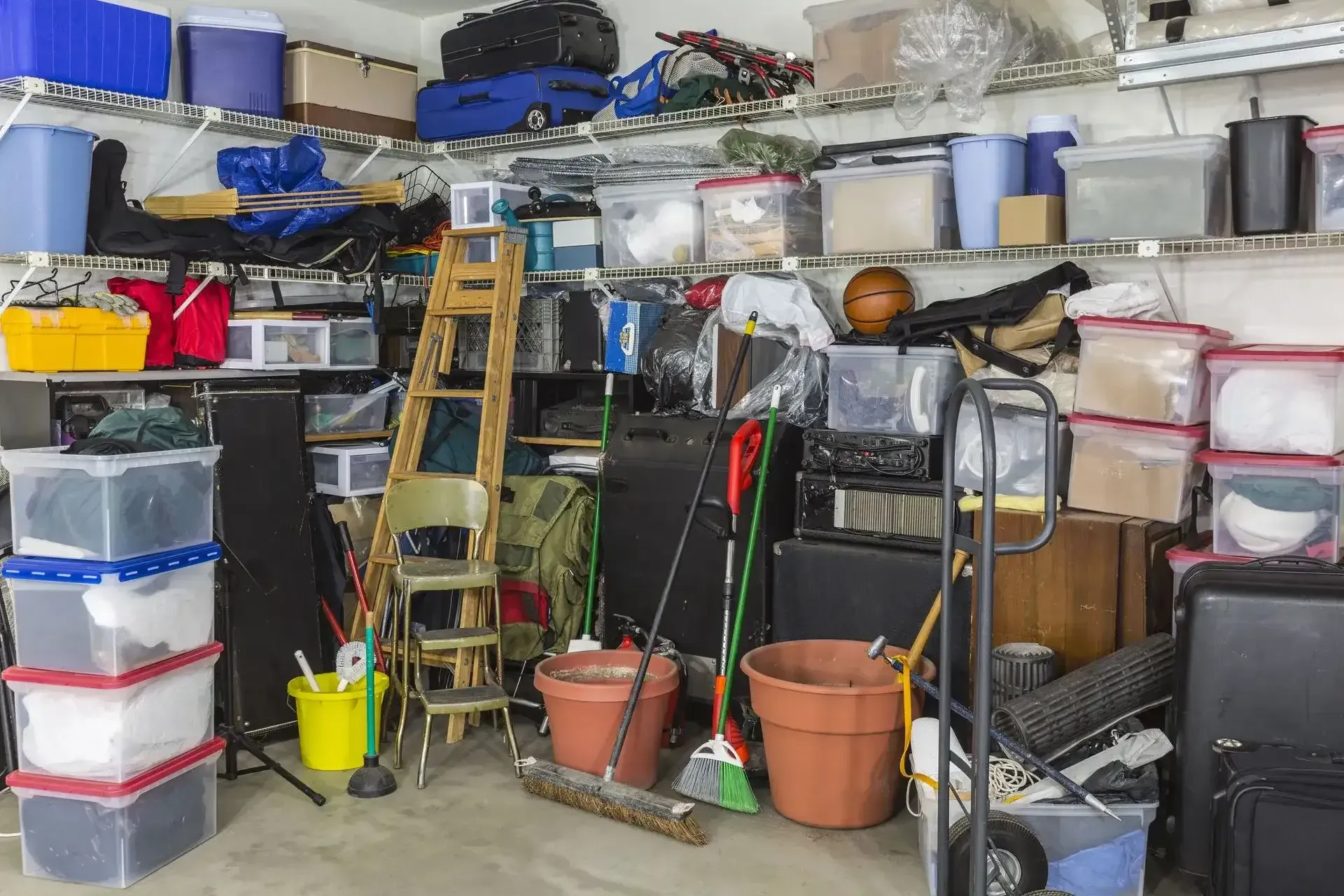 Hoarder Cleanout Services