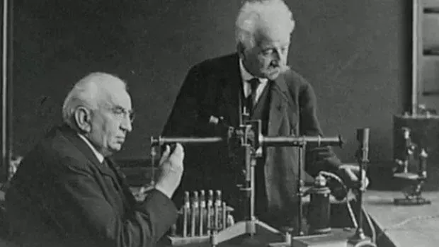 Auguste and Louis Lumière in their laboratory, pioneers of cinema, Lyon.