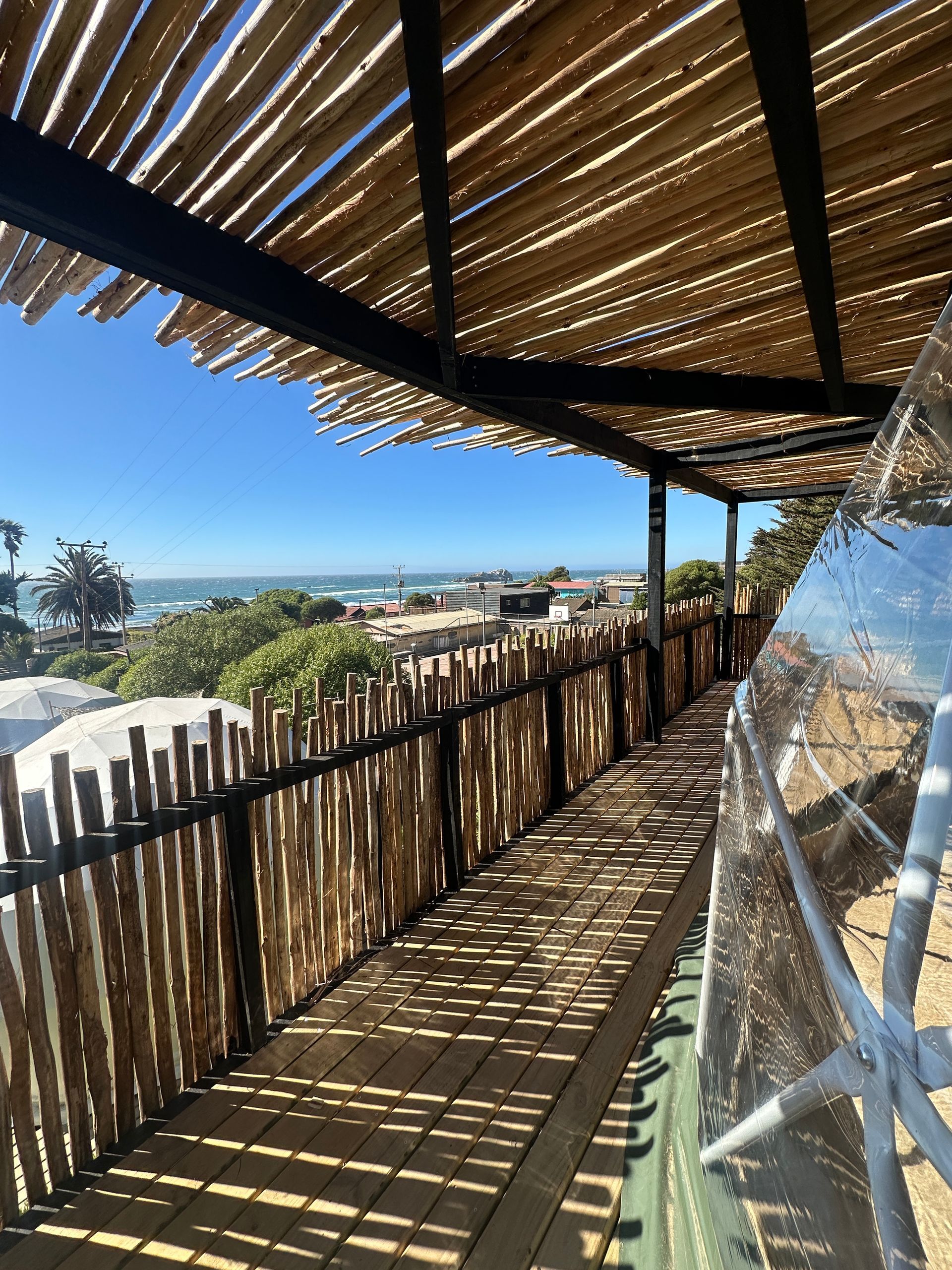 vista al mar desde glamping