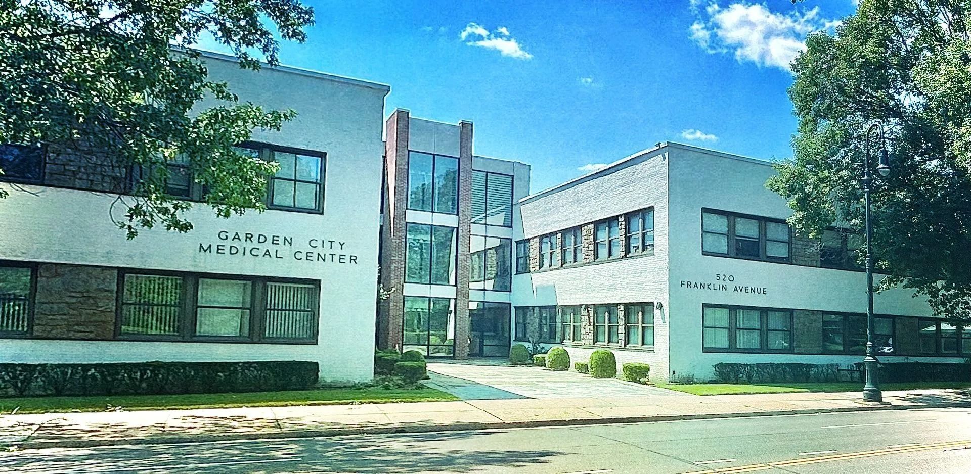 The Garden City Medical Center building on Franklin Avenue, home of MAX MD Medical Aesthetics and Wellness