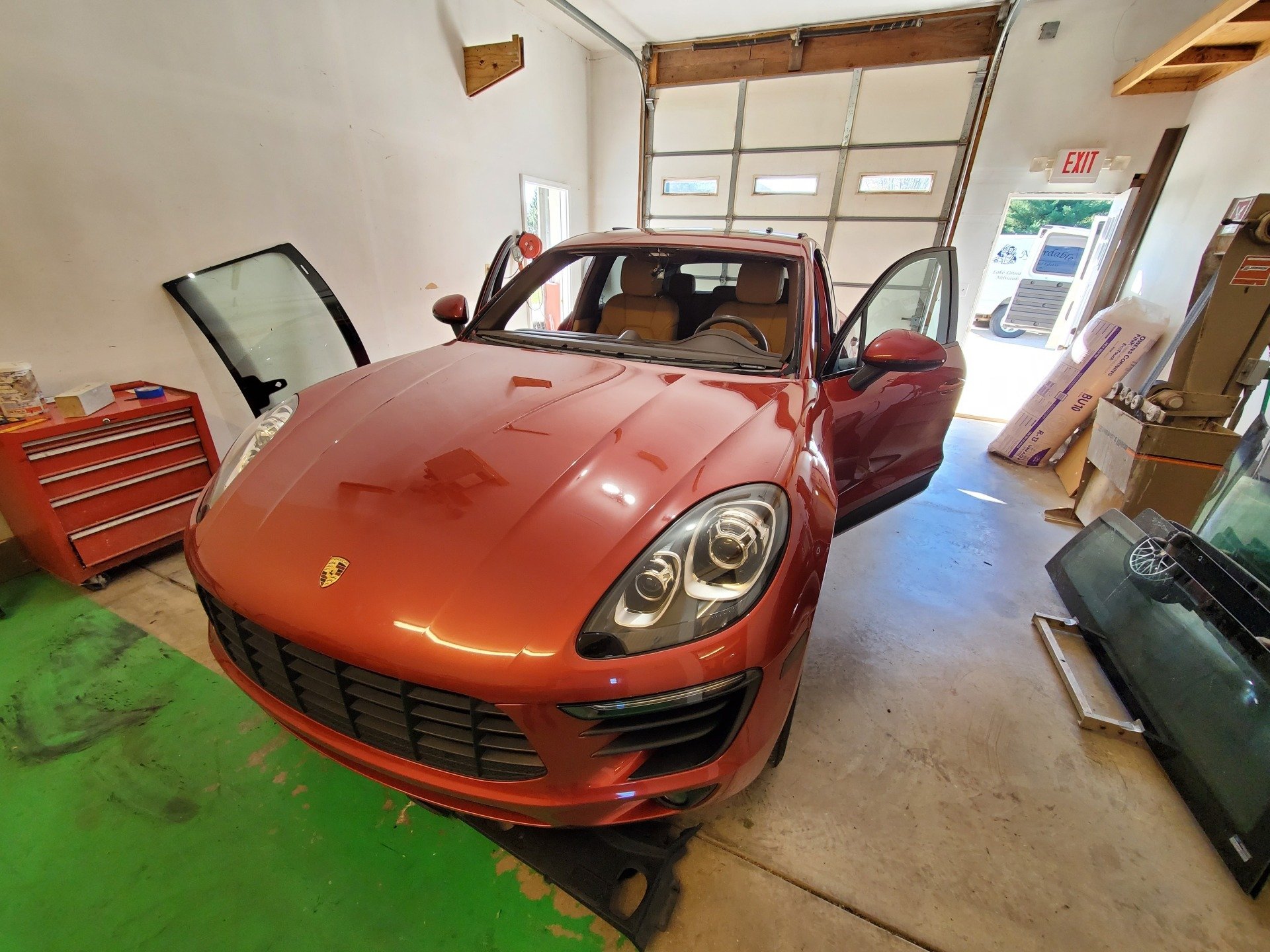 Automobile Glass Repair Gallery Delafield, WI