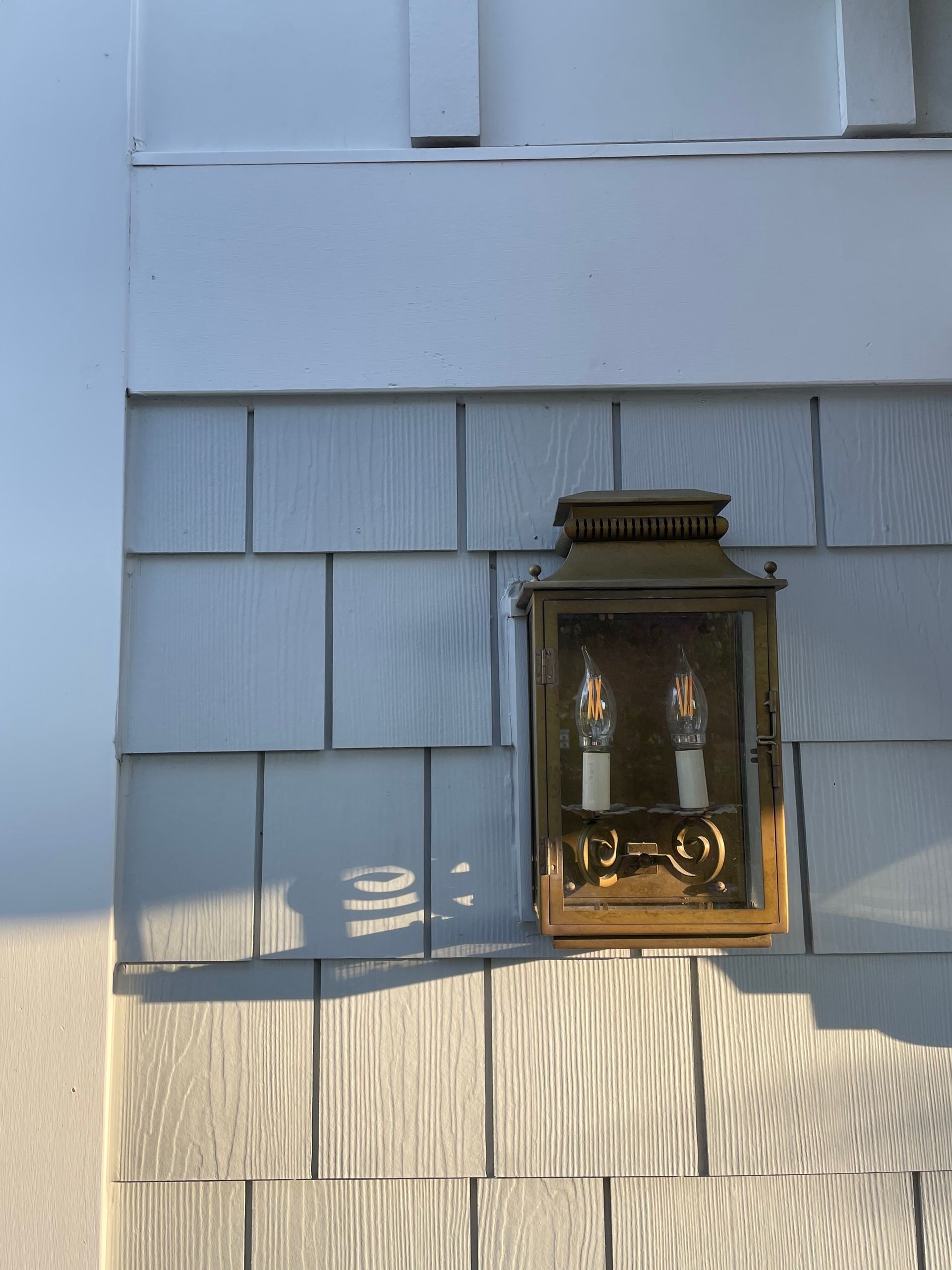 HardiGuys Shingle Siding Lamp Light