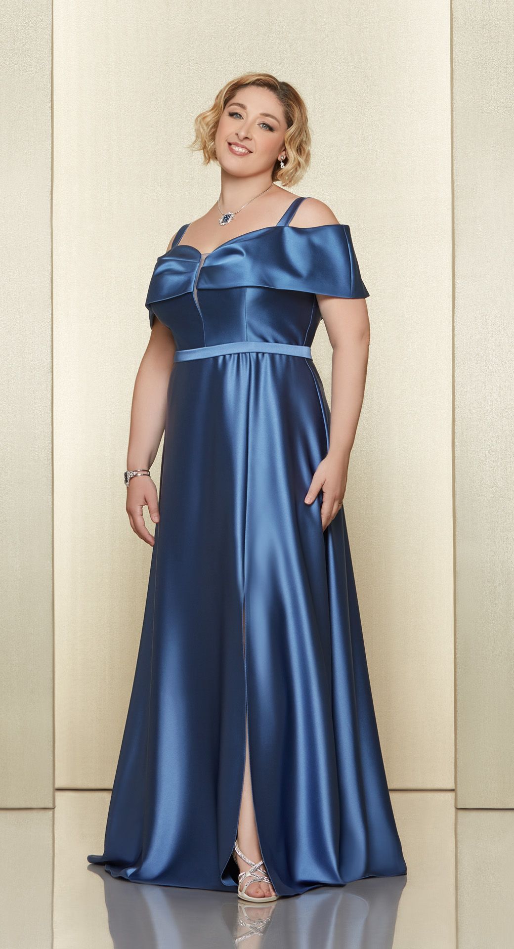 vestito blu di raso