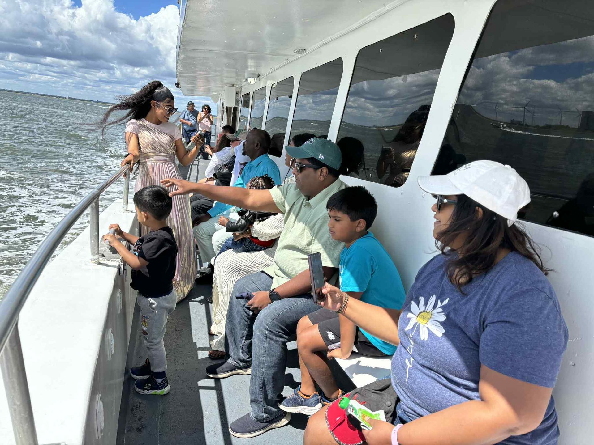 A white cruise boat named