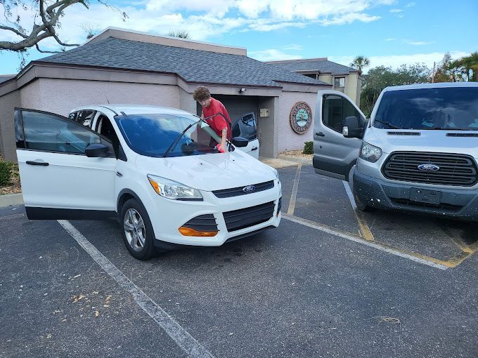 Ford Windshield replacement in Tarpon Springs, FL Ford Windshield replacement in Tarpon Springs, FL