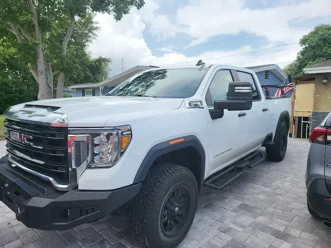 Windshield rock chip repair near Tarpon Springs, FL