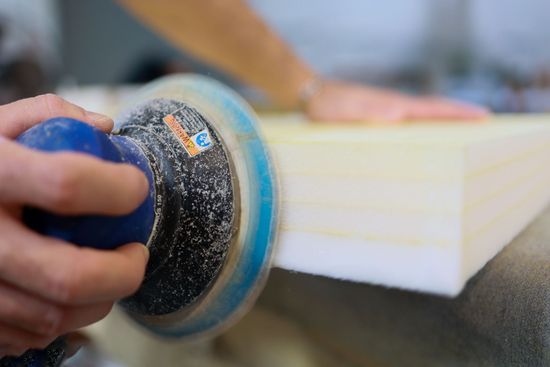 Attrezzi per rivestimento divani