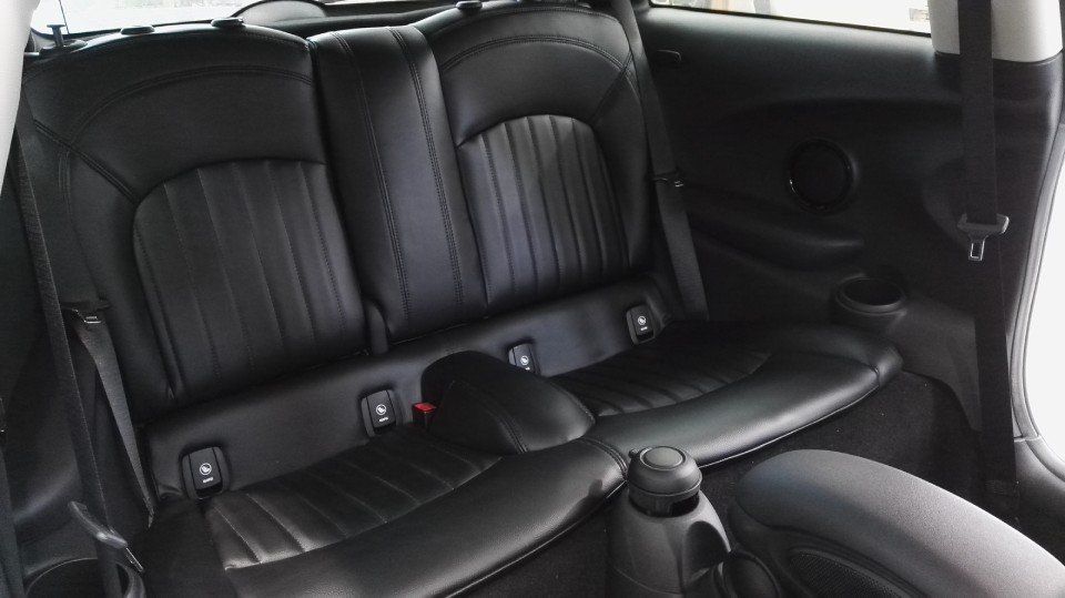 interni auto in pelle