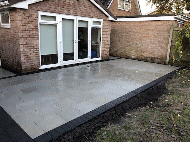 Quality stone patios by Cheshire Paving Company