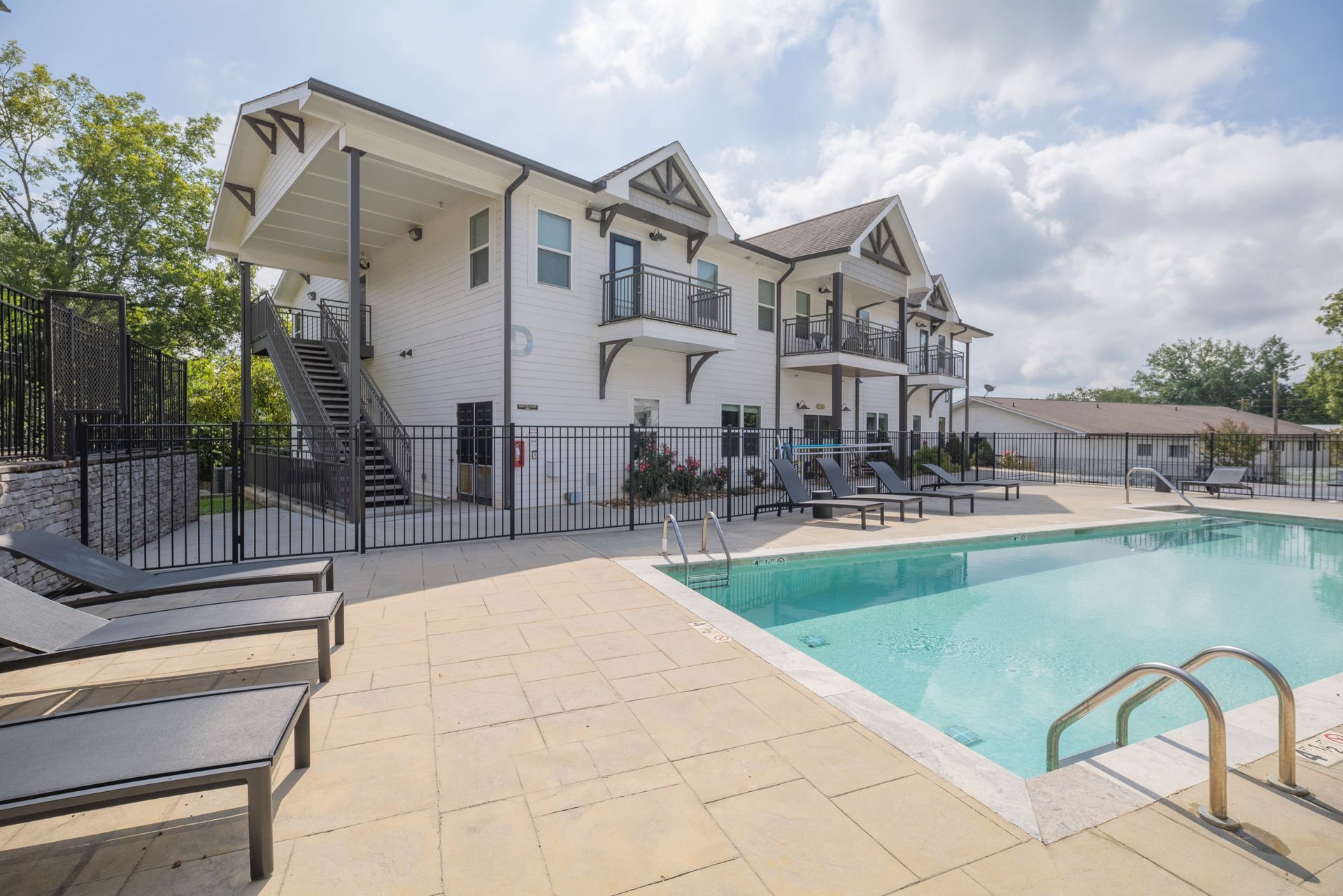 Discover The Adelade, a contemporary apartment community in Knoxville, TN, featuring spacious 1 & 2-bedroom floor plans, modern amenities, and a prime location near dining, shopping, and outdoor recreation.