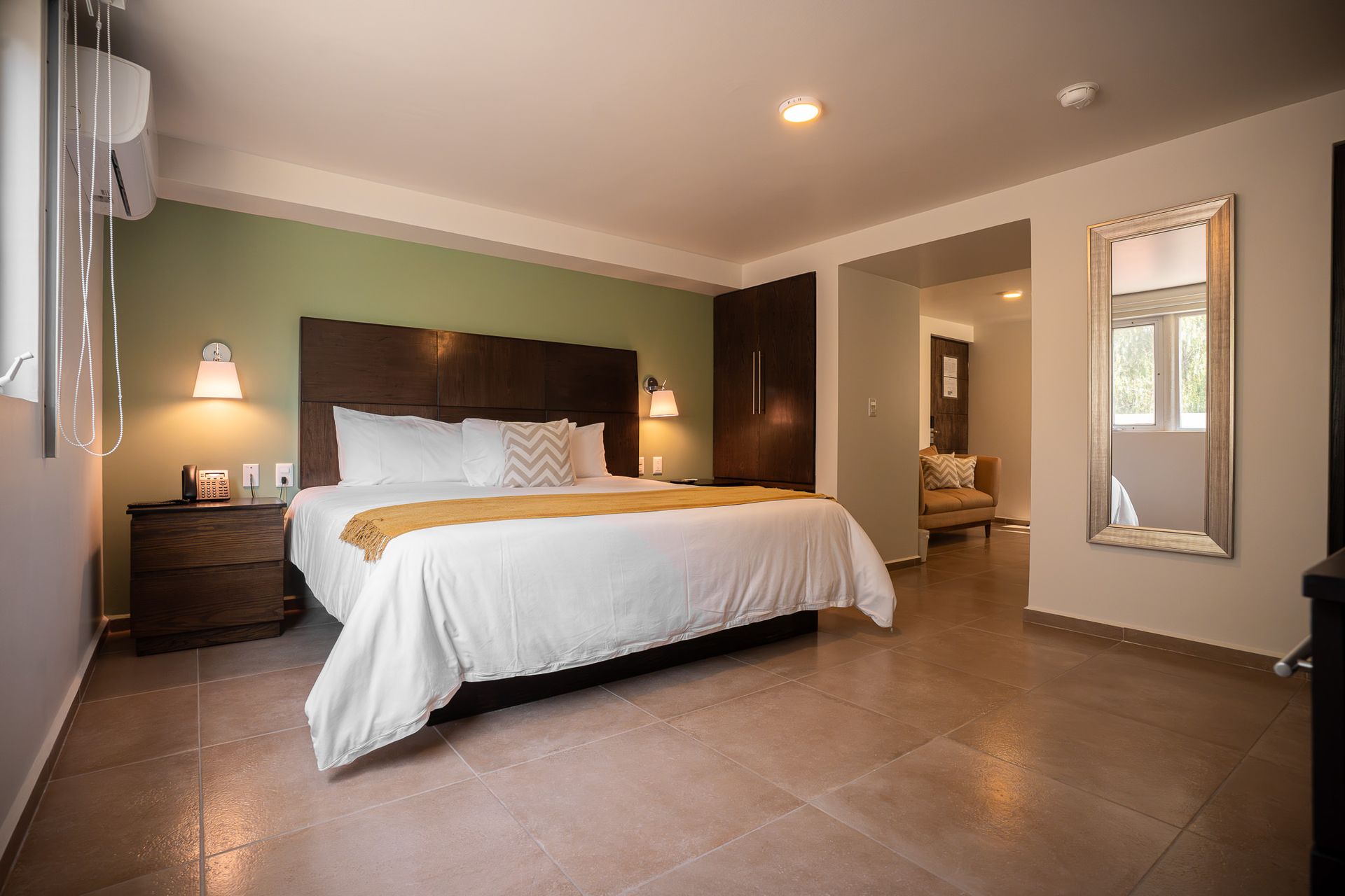 Hotel Omenia fotografía 1