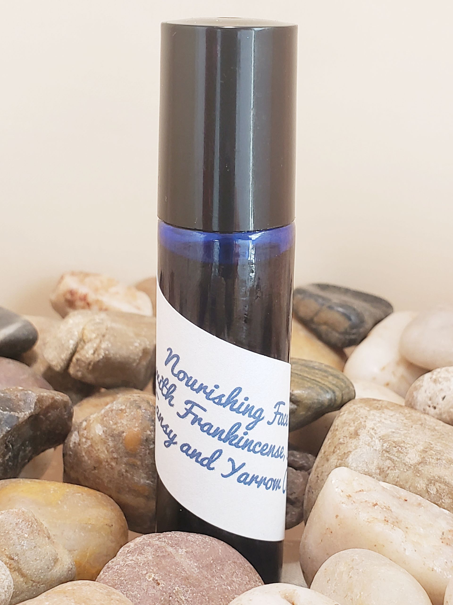 Spray made of essential oils