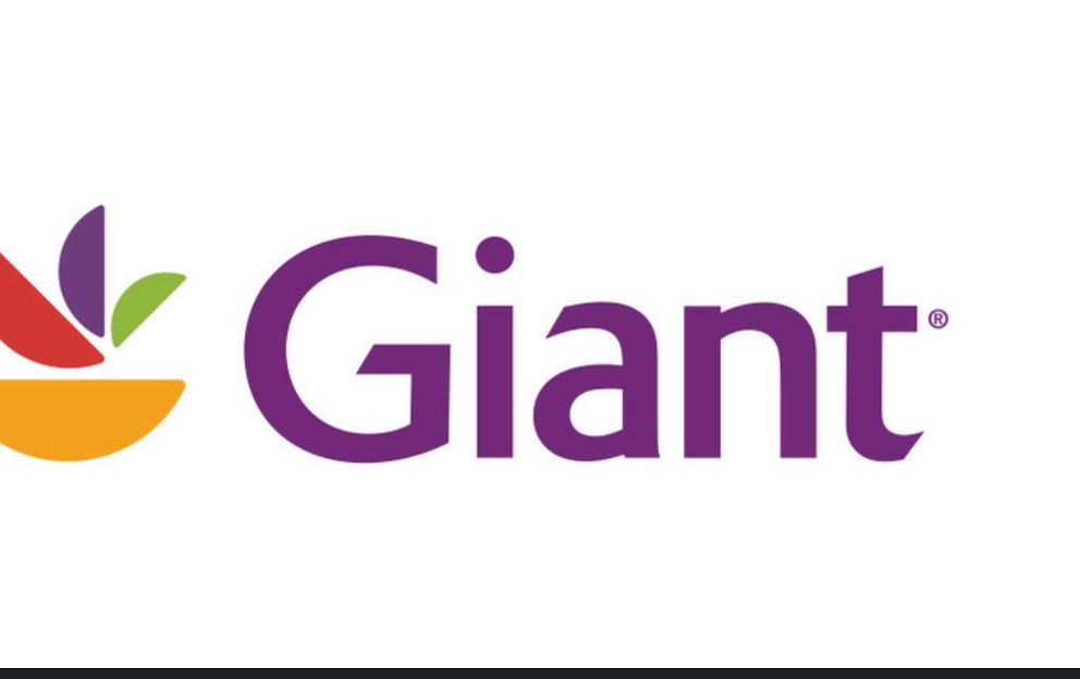 Giant supermarket logo: Purple 