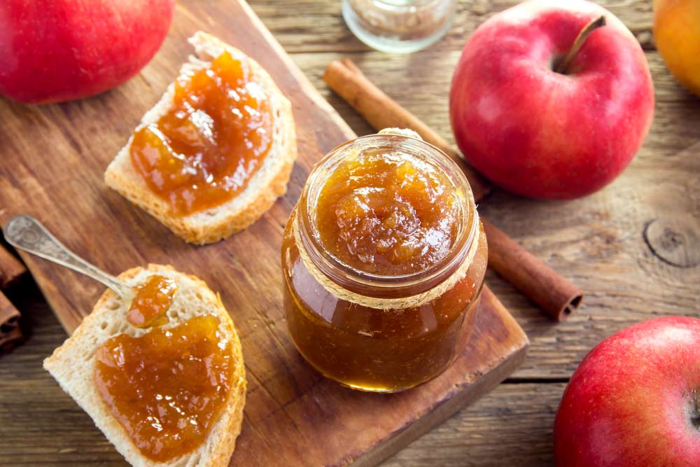 Homemade Sweet Apple Butter with Cinnamon