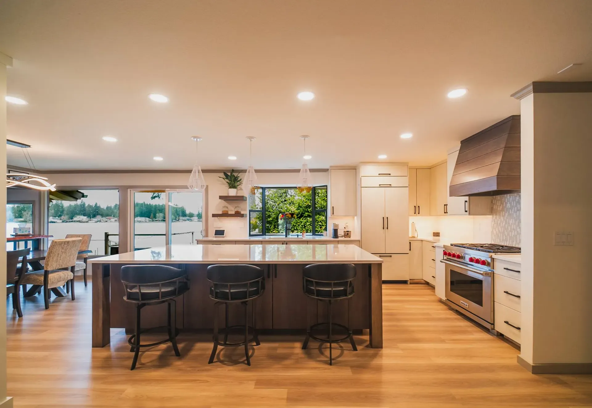 Best Low-Maintenance Materials for Kitchen and Bathroom Remodels