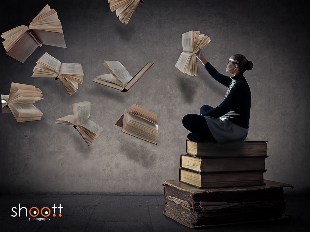 Photoshop creatie van vliegende boeken